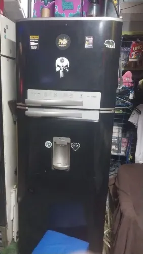Geladeira Eletrolux com defeito