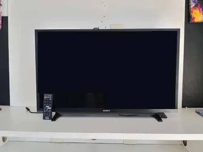 TV SONY 32 polegadas, excelente estado, semi-nova