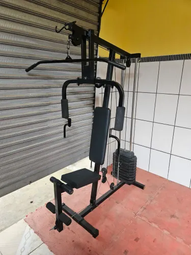 Estação musculação Usada 