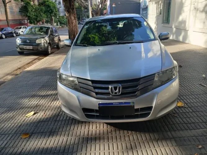 Honda City Sedan LX 1.5 Flex 16V 4P Aut. 2011