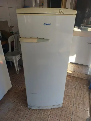 Vendo essa geladeira consul