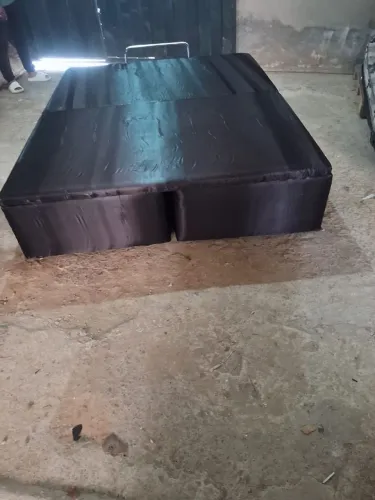 Cama queem baú com colchão