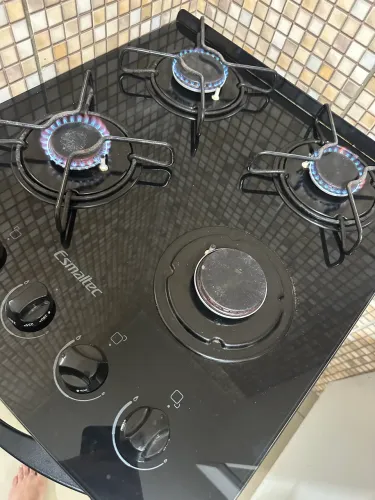Vendo fogão esmaltec 4 bocas bancada de vidro