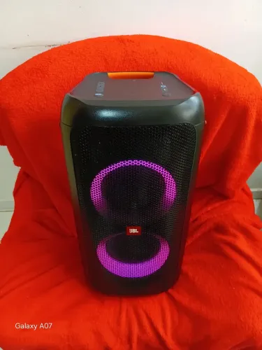Jbl party box 100 super conservada