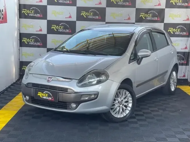 Fiat Punto Essence 1.6 Flex 16V 5P 2014