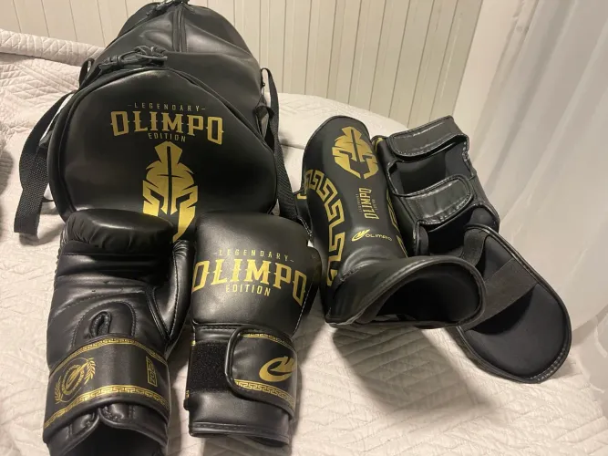 Kit luva, caneleira e bolsa Muay Thai Olimpo
