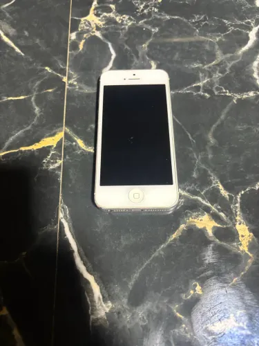 iPhone 5 - 64GB
