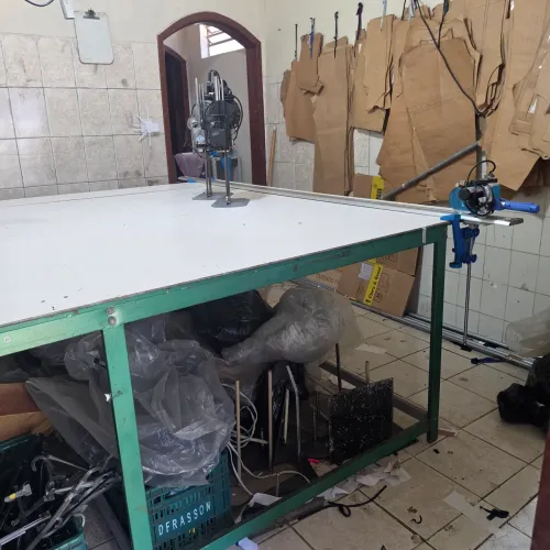 Mesa de Corte Profissional de Ferro com 4 unidades Total 11 Metros