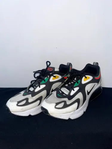 Tênis Nike Air Max 200