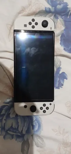 Vende-se videogame nintendo switch 1 mes de uso,pra vender logo,grande oportunidade 