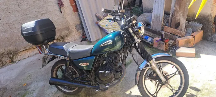 Intruder 125 Linda