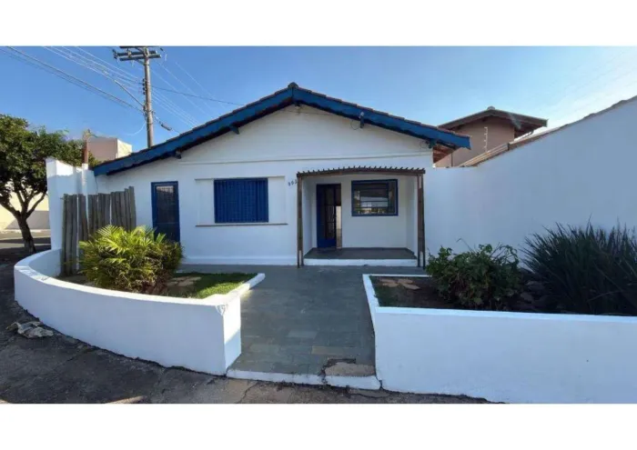 Casa à venda em Jaguariúna, Santa Maria, com 3 quartos, com 120 m²