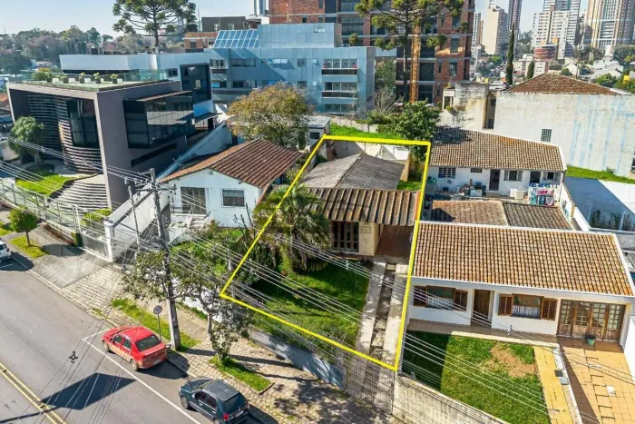 TERRENO À VENDA NO MERCÊS I 444m²| ZR3.1 | R$ 900.000