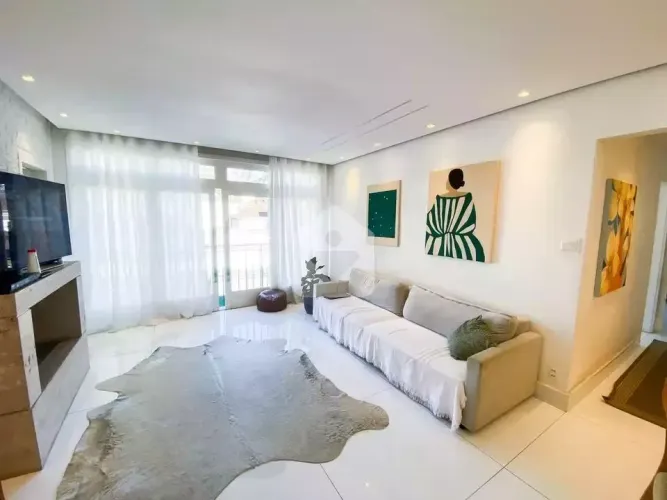 Apartamento para venda com 3 quartos, 110m² - Centro - Petrópolis/RJ