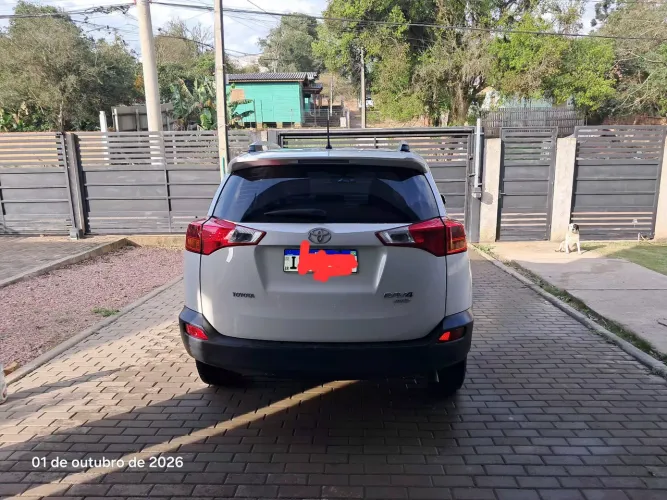 Toyota RAV4 2.0 4X4 16V Aut. 2014