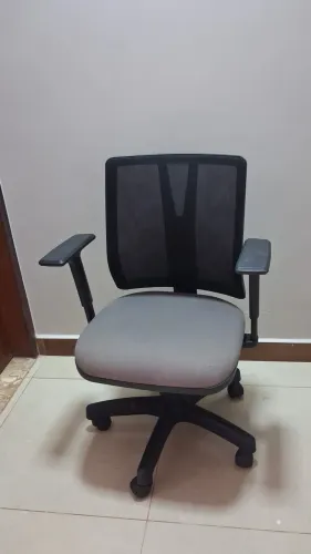 Cadeira de Escritório Reclinável - Lilás e Preta