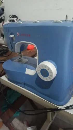 Máquina singer doméstica