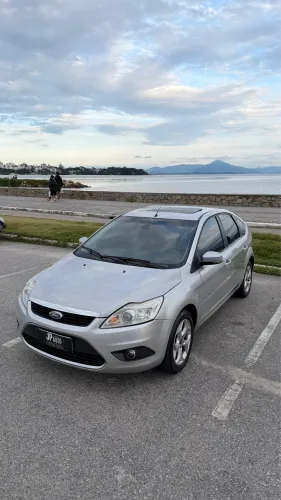 Ford Focus Titanium 2.0 16V Flex 5P Mec. 2011