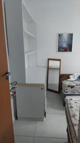 Armário escrivaninha para estudos.