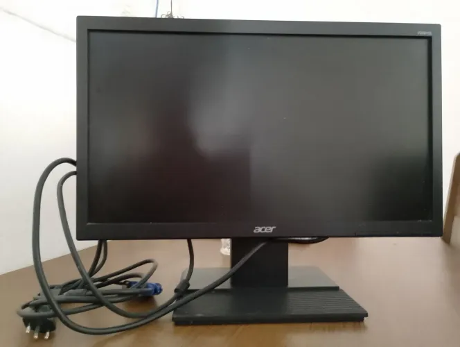 Monitor Acer,200,00,c cabo, interessados falar no chat