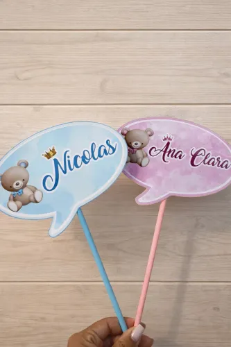 Chá revelação 12 plaquinhas com nome dos bebês 