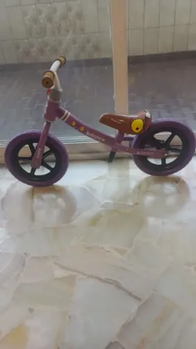 Babá bilíngue