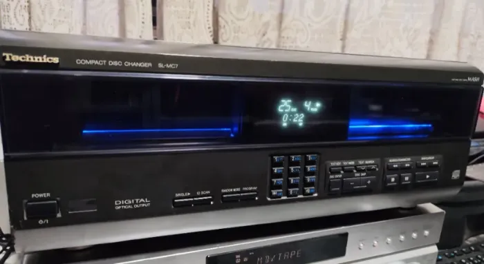 Cd Change 110 Cds Technics Sl-mc7 Raro Funciona Leia O Anuncio