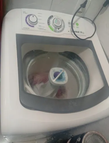 Vende-se máquina de lavar roupa cônsul