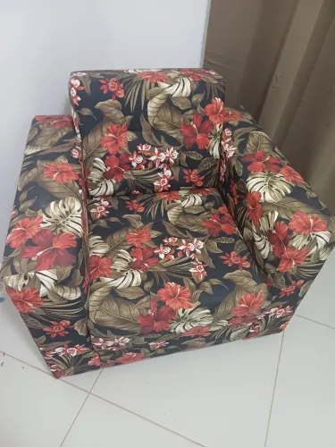 LINDA E MODERNA POLTRONA CONFORTAVEL