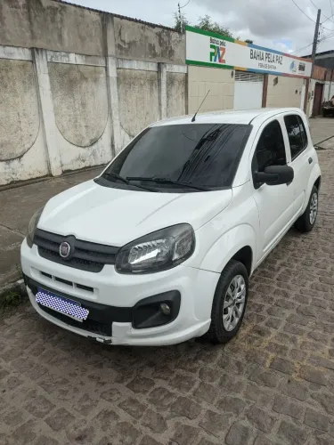 Fiat Uno Attractive 1.0 Flex 6V 5P 2017