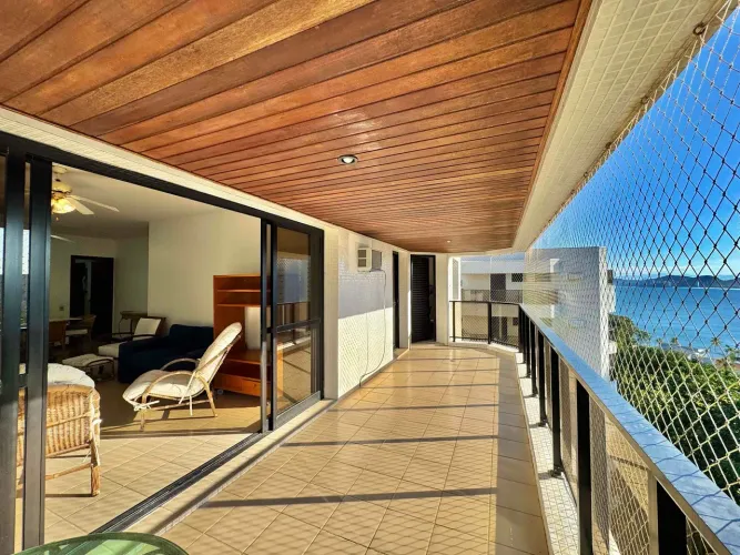 Apartamento à Venda na Enseada no Guarujá | Qvista inteligência imobiliário