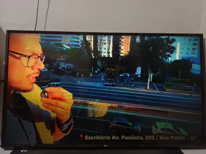 TV LG 49 polegadas - parou de liogar - veja as imagens antes