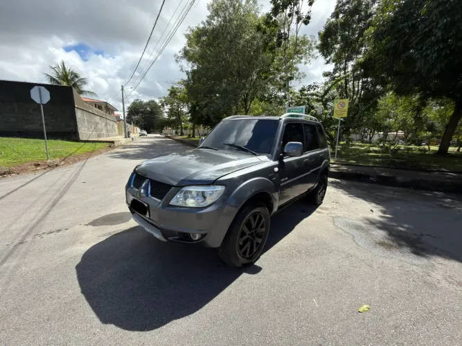 Mitsubishi Pajero TR4 2.0/ 2.0 Flex 16V 4X4 Aut. 2010