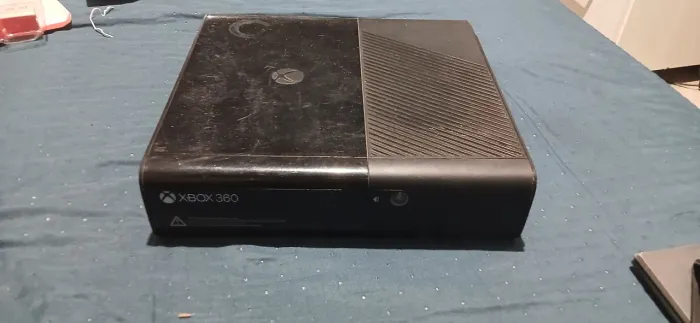 Xbox 360 super slim