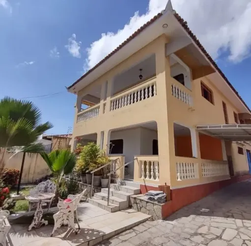 CASA NO BAIRRO DOS IPÊS