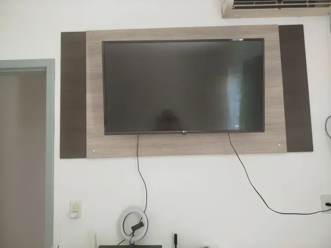 Painel de parede ,retirar nos ingleses até sábado 