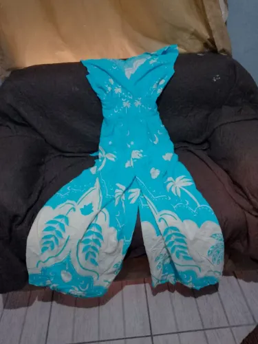 Macacão azul