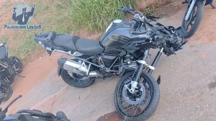 BMW R 1250 GS - RETIRADA DE PEÇAS
