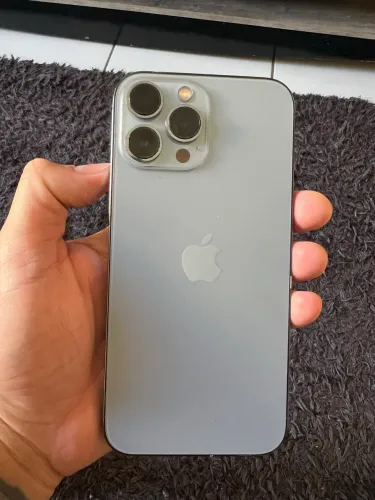 Vendo lindo iPhone 13 Pro Max 256g impecável