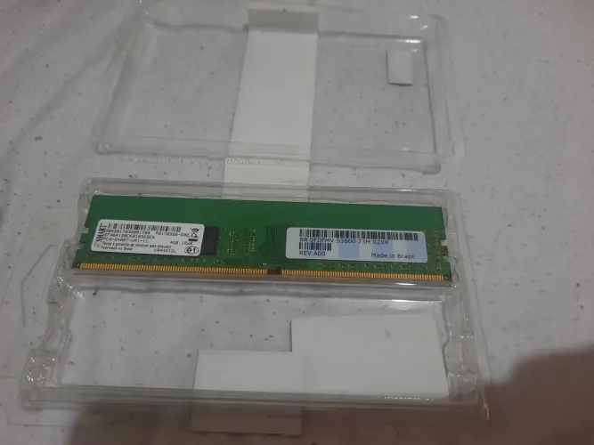 Memória RAM 4GB DDR 4