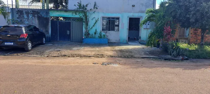 Aluga-se uma casa no bairro Novo Horizonte