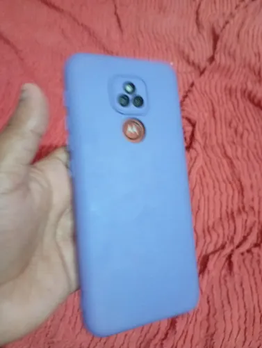 Vendo esse celular está com problema