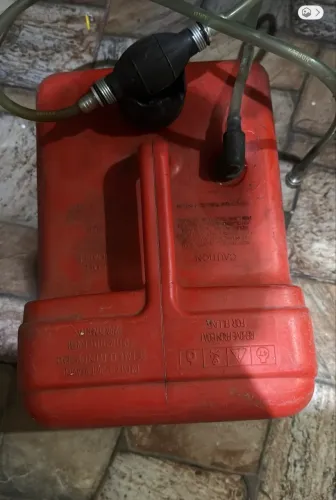 Motor de popa Mercury 8 HP 2T