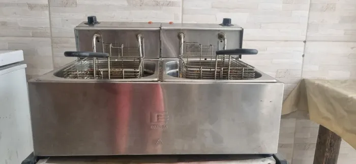 Fritadeira eletrica duas cubas 127v