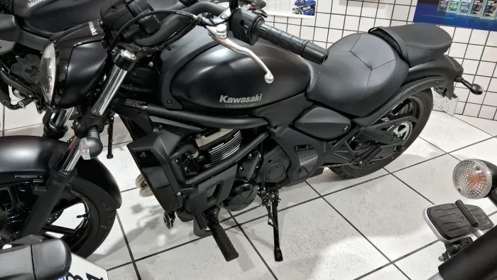 Motocicleta kawasaki vulcan 650s 