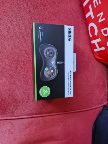 controle com fio 8BitDo M30 para Xbox