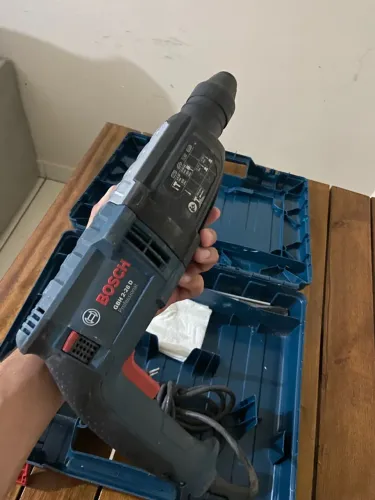 MARTELETE BOSCH GBH 2-28 D Professional 880W - Original com Maleta