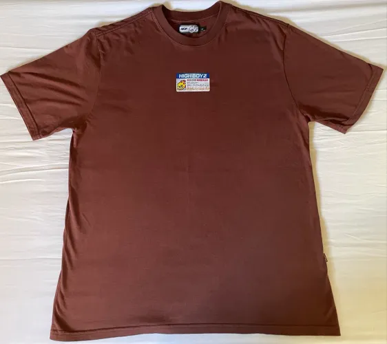 Camiseta High
