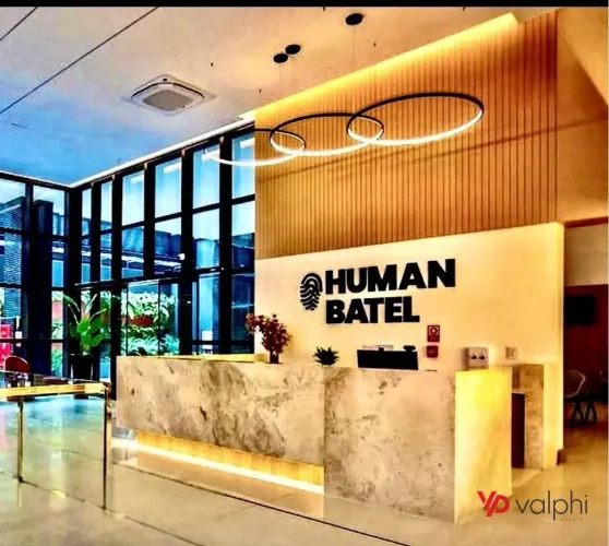 Sala comercial nova à venda no Batel.
