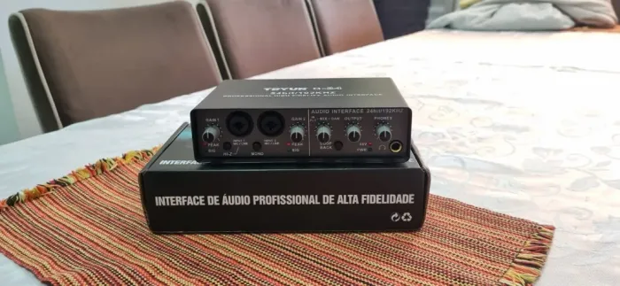 Interface de audio Teyun Q-24 | Semi-Novo